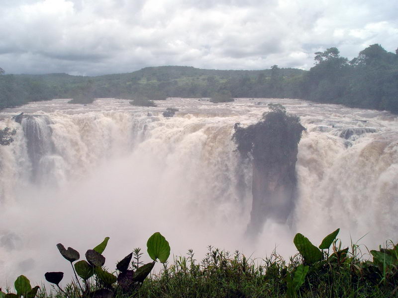 Cachoeira no rio Araguaia....